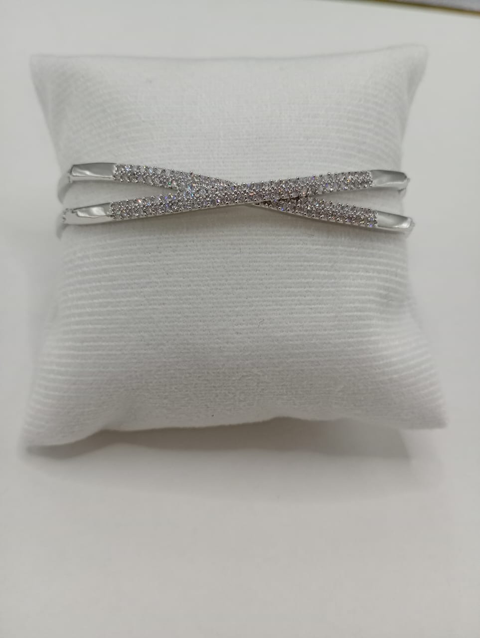 Bracelete cruzado prata